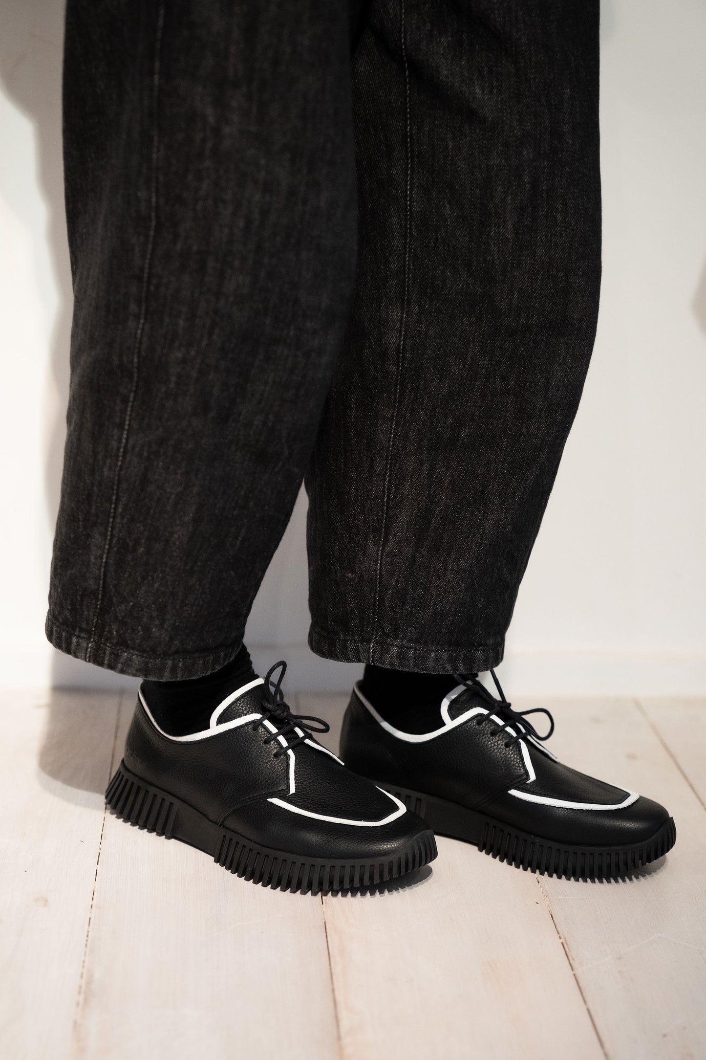 ARCHE - Haveer Brogue