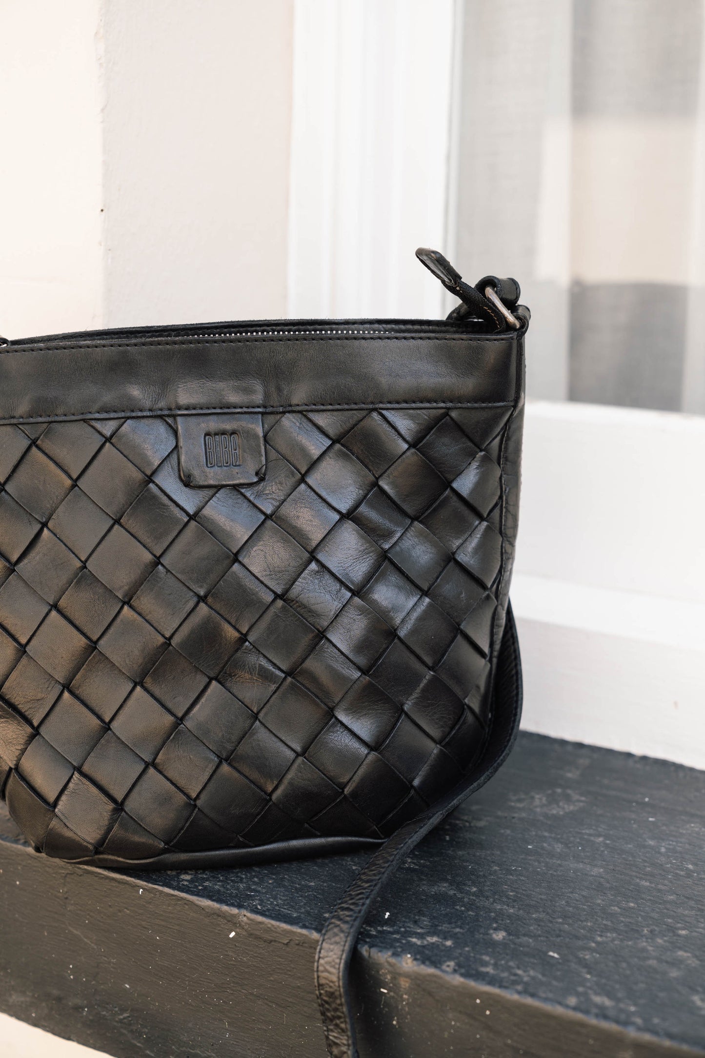 LEWISBURG - Crossbody Bucket Bag