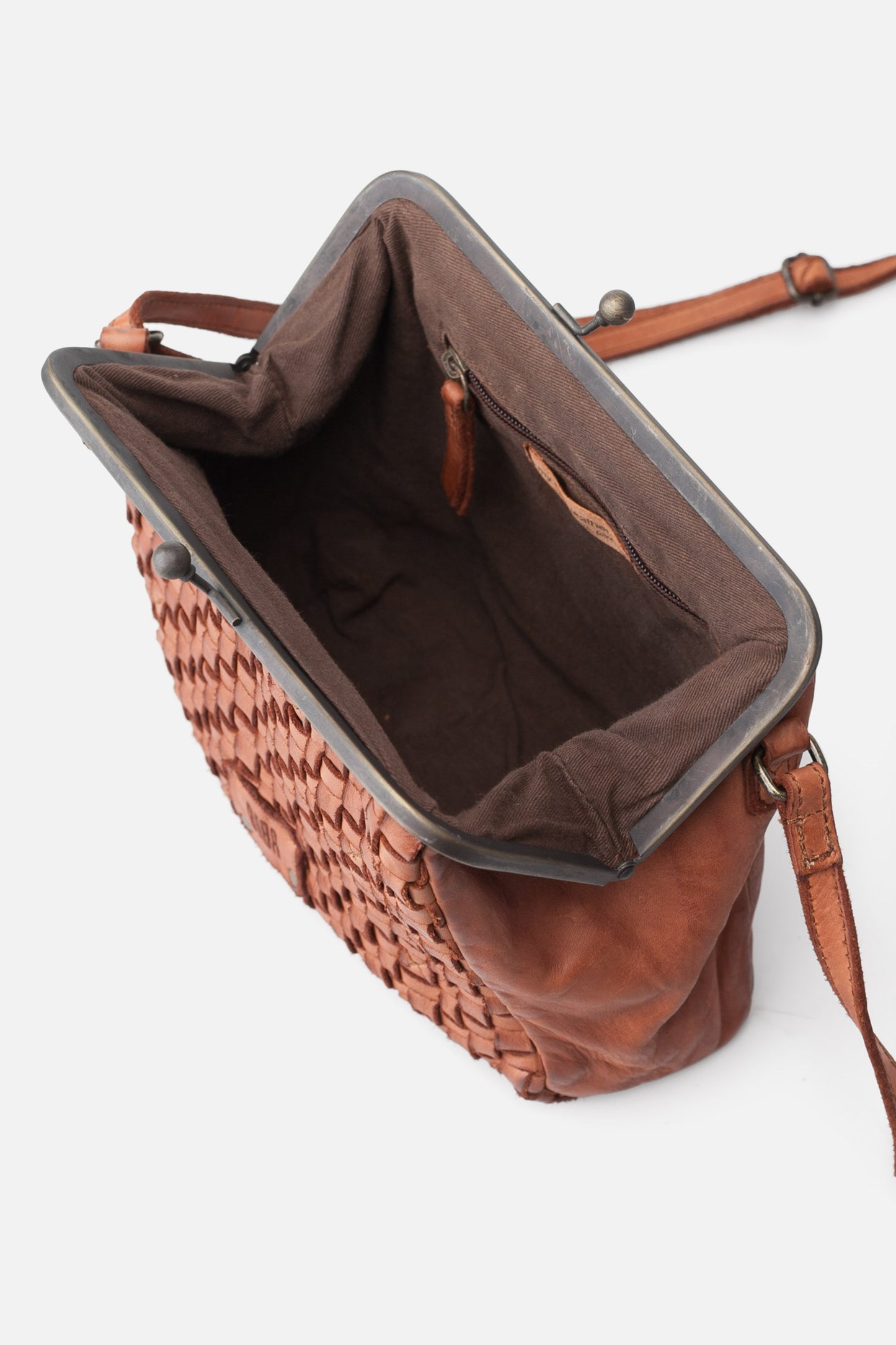 KANSAS - Braided Clasp Bag