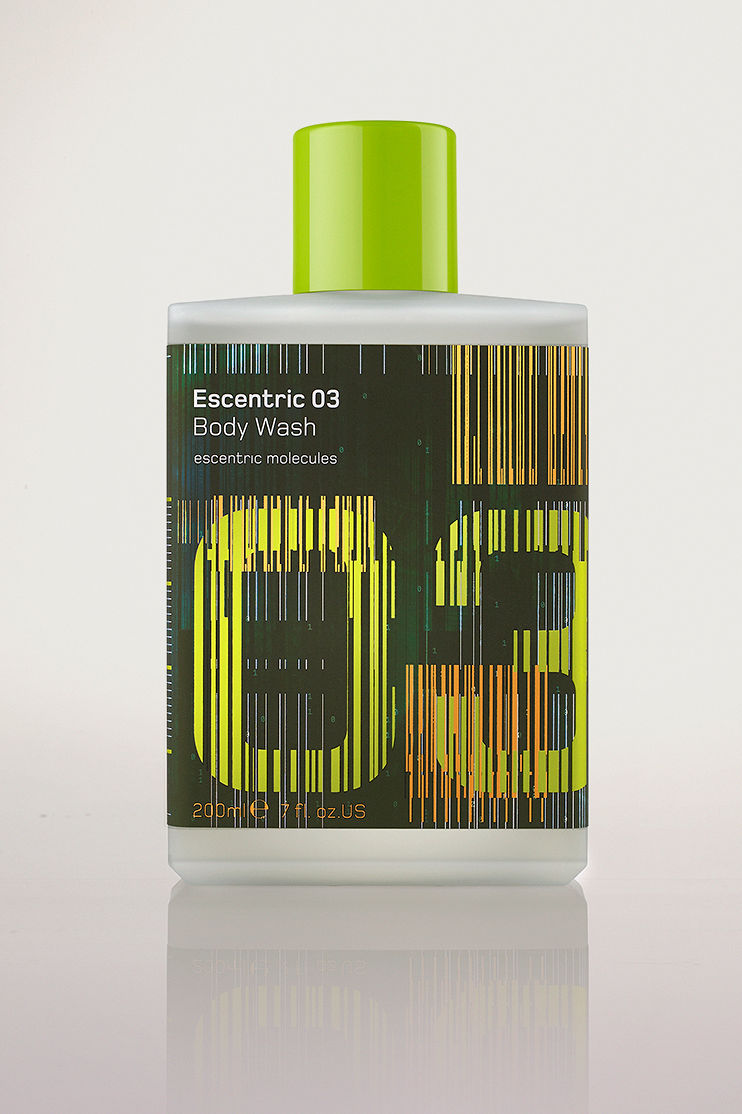 Escentric 03