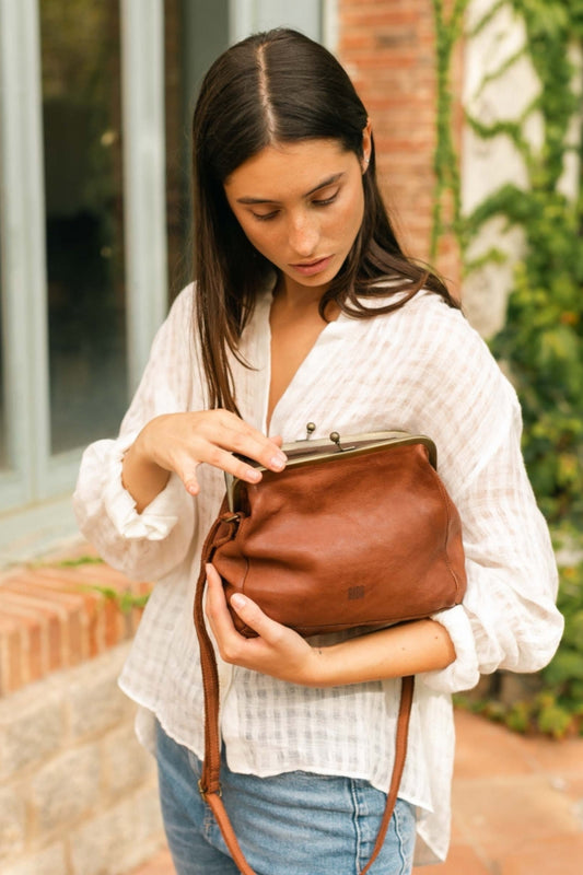 BOSTON - Clasp Crossbody Bag