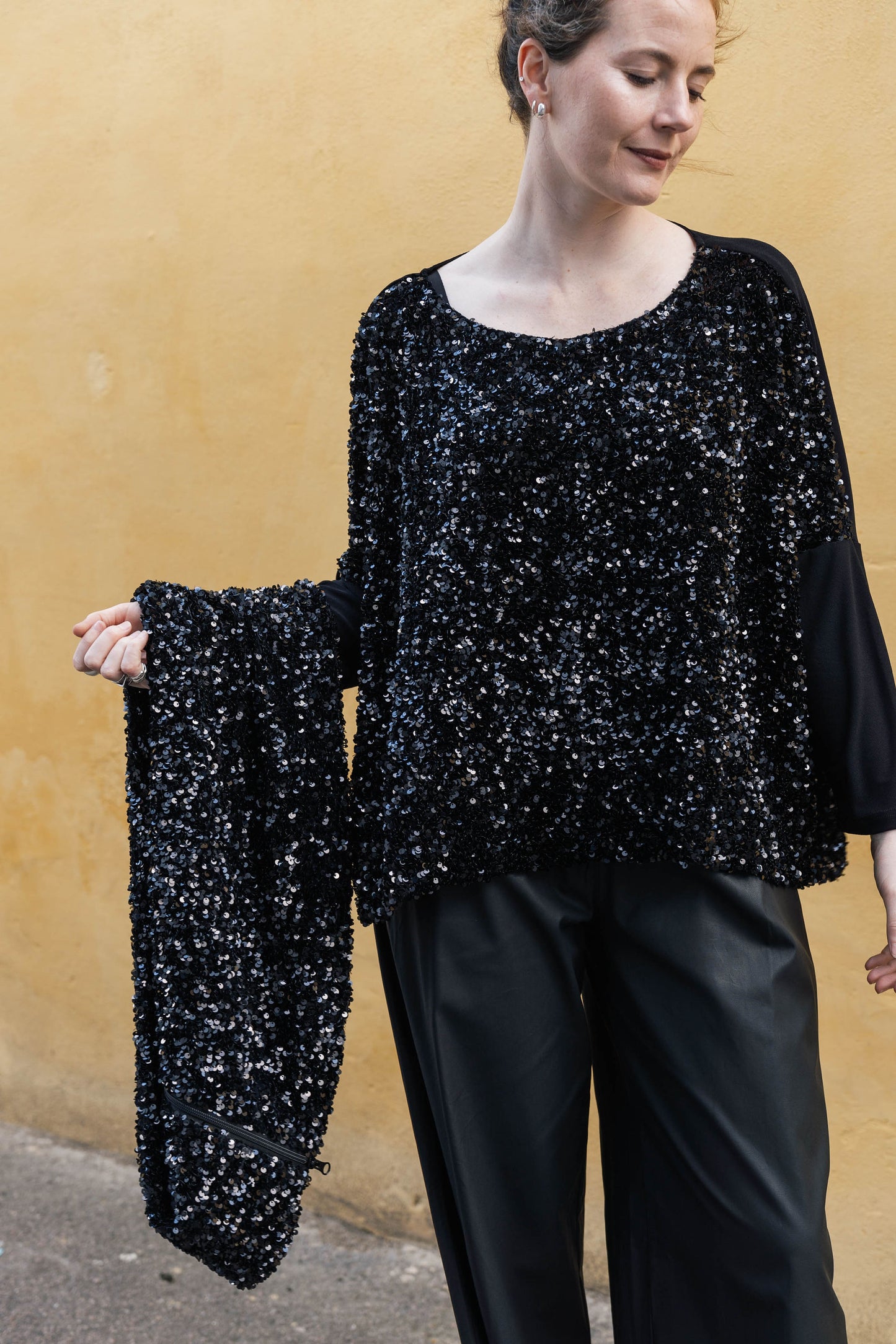 Black Sequin Collar Scarf