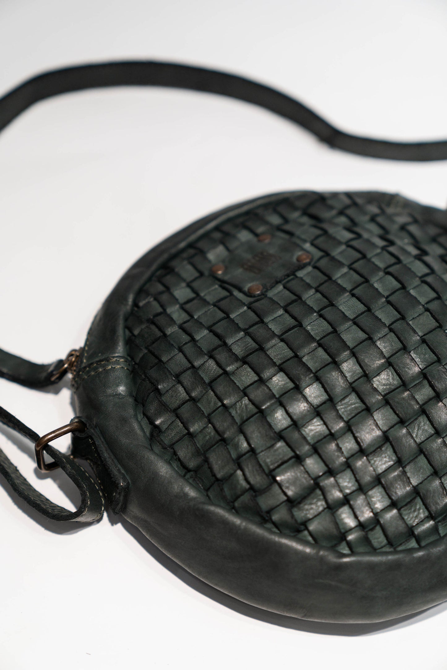 WOVEN - Round Crossbody Bag
