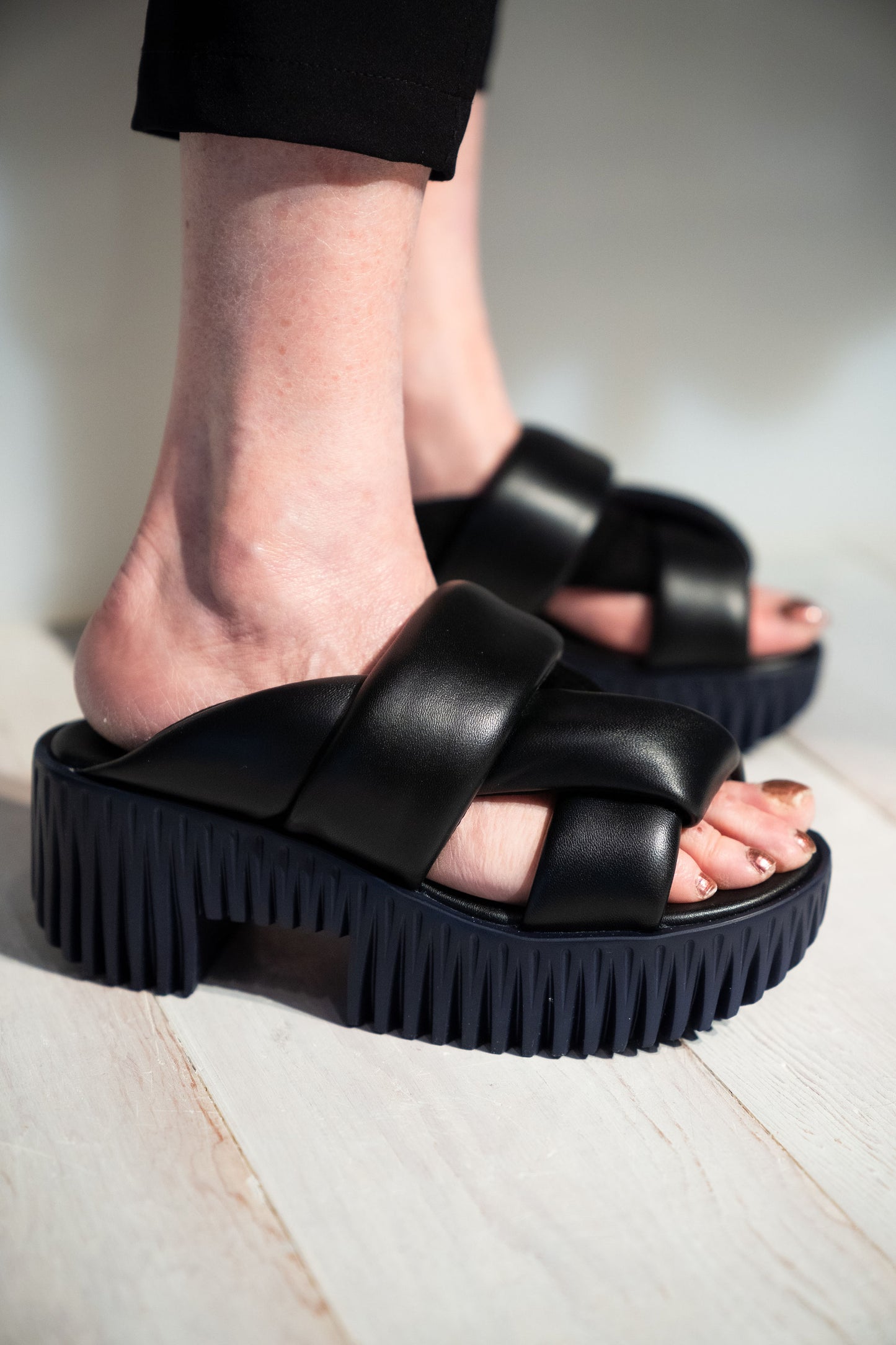 4CCCCEES - Black Sandals