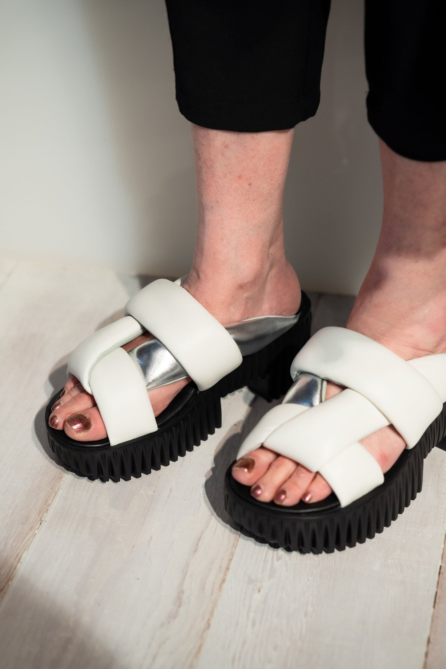 4CCCCEES - White Sandals