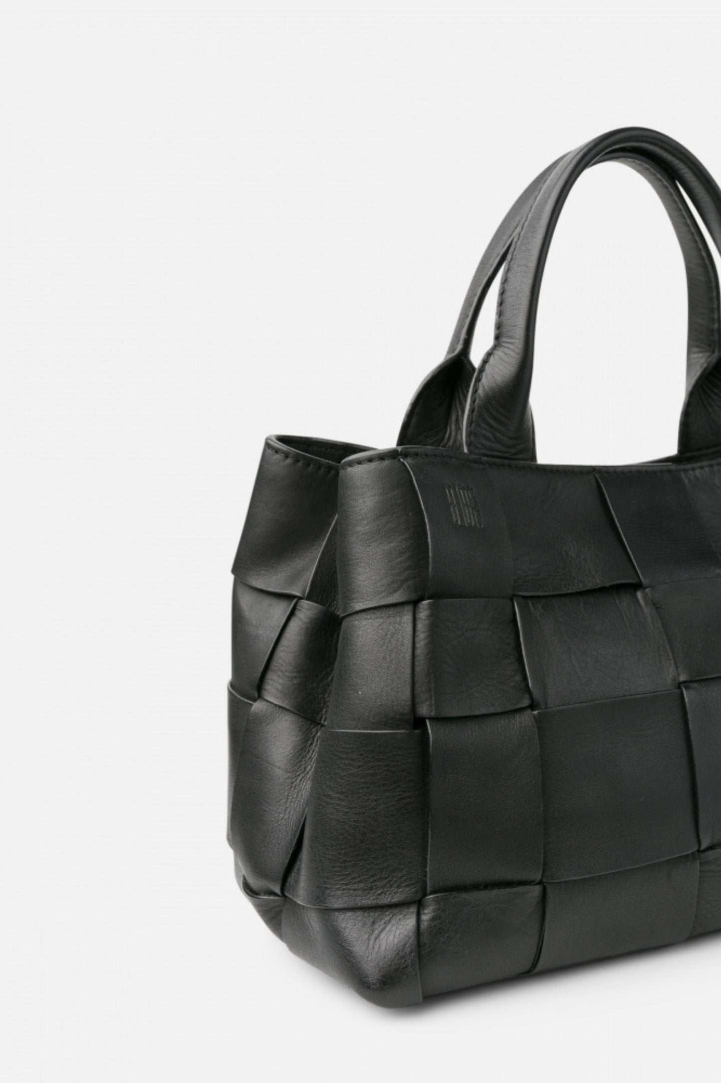 WANN - Black Large Weave Handbag