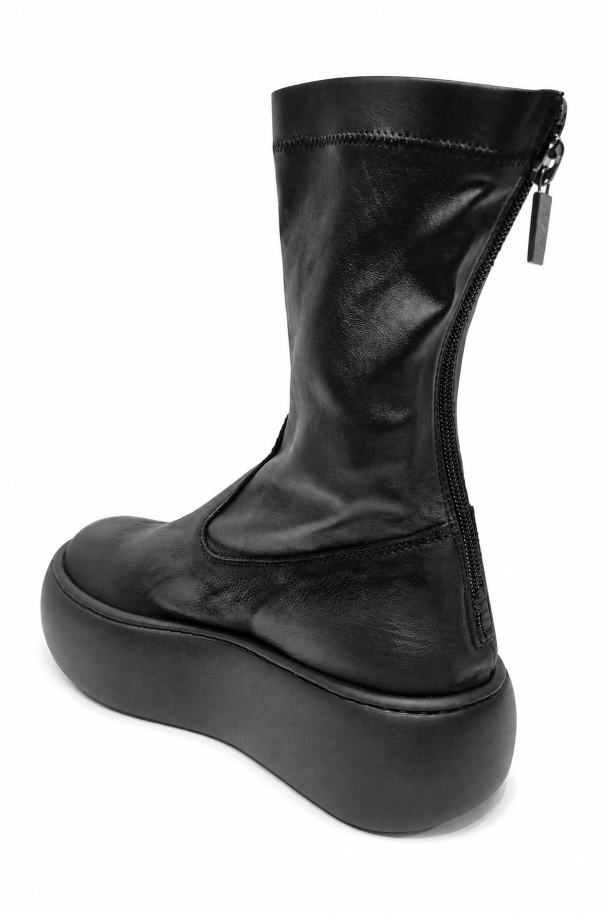 LOFINA - Thick Flat Sole Boots