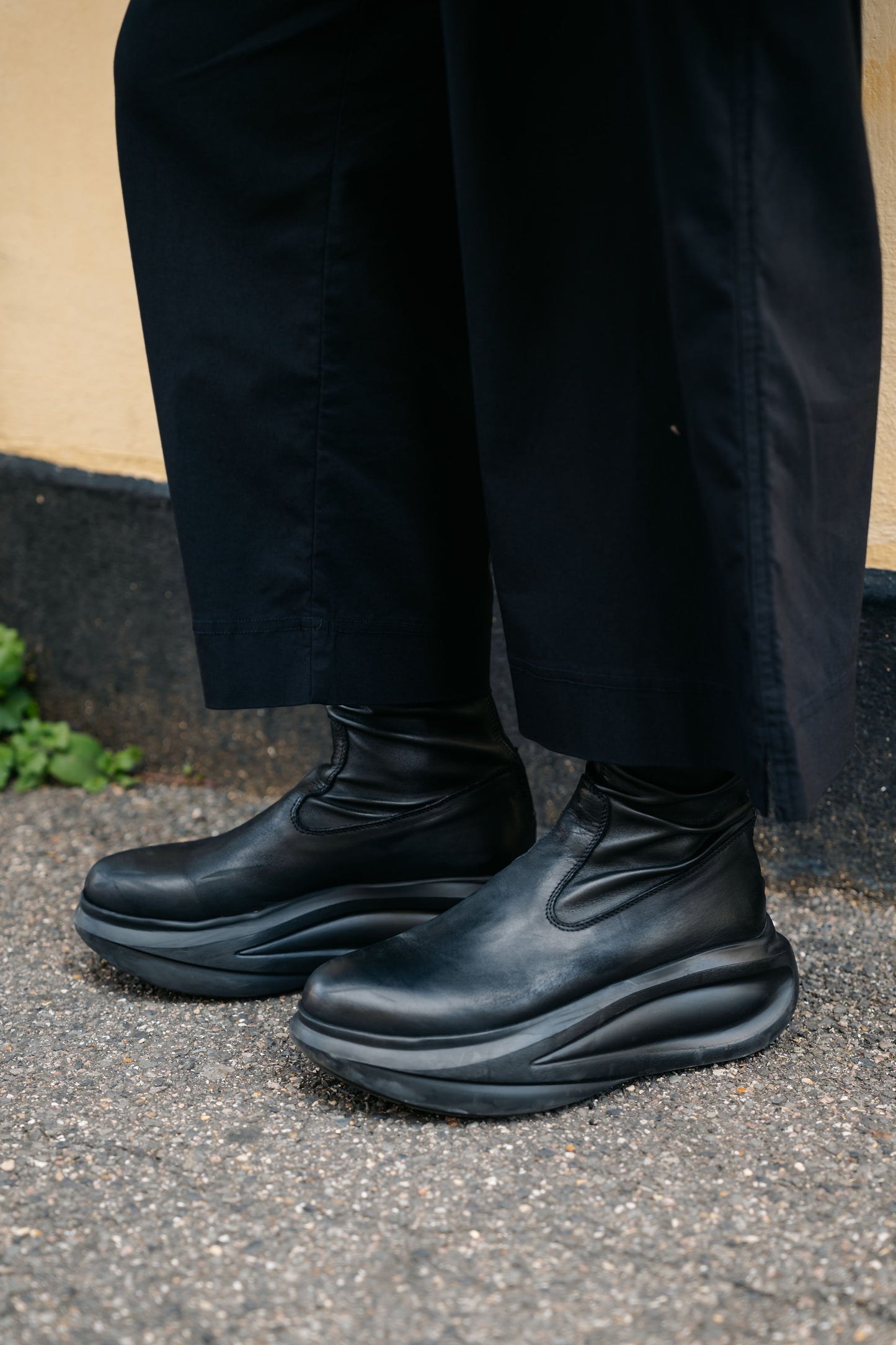 LOFINA - Black Futuristic Boots