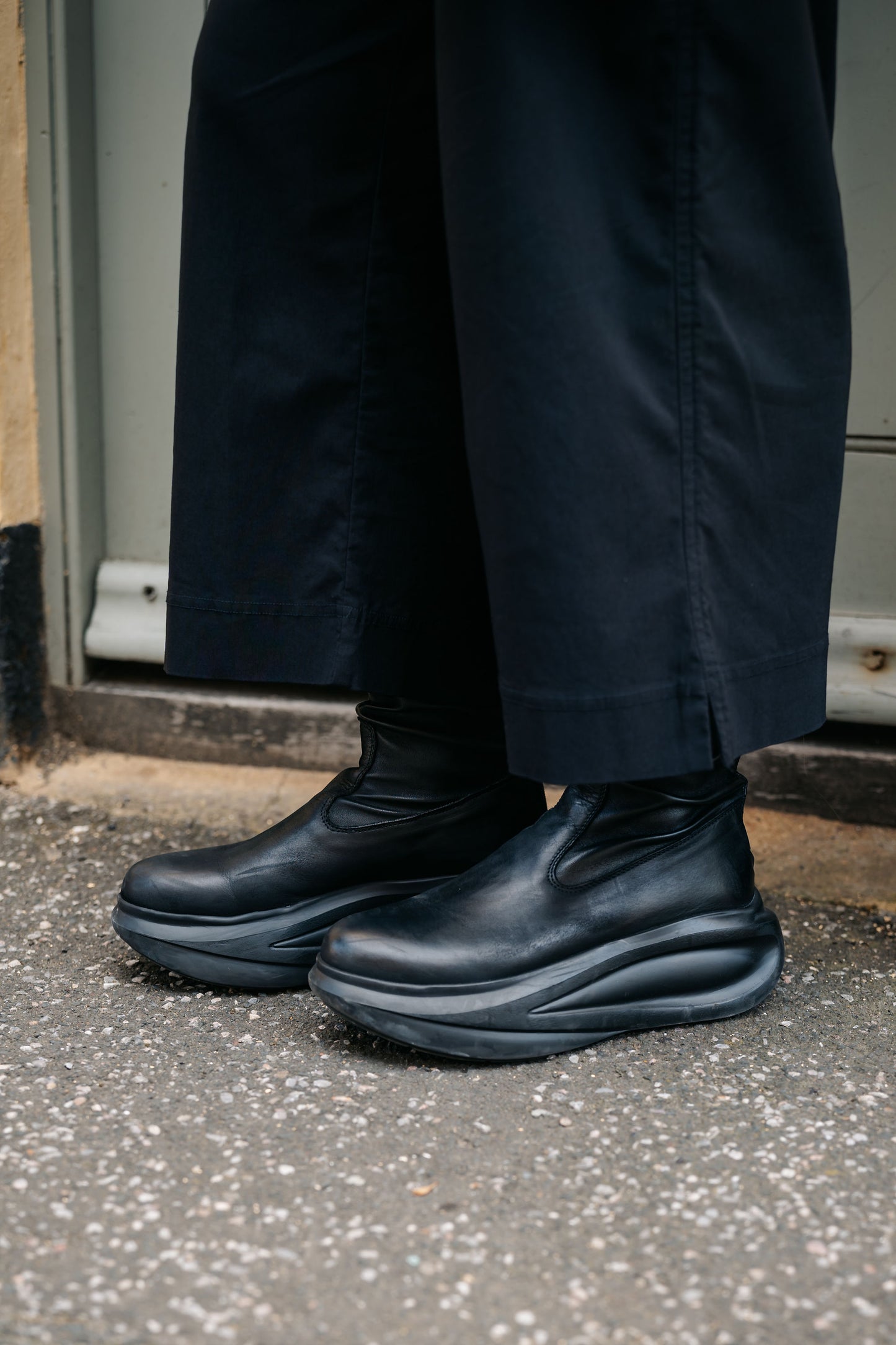 LOFINA - Black Futuristic Boots