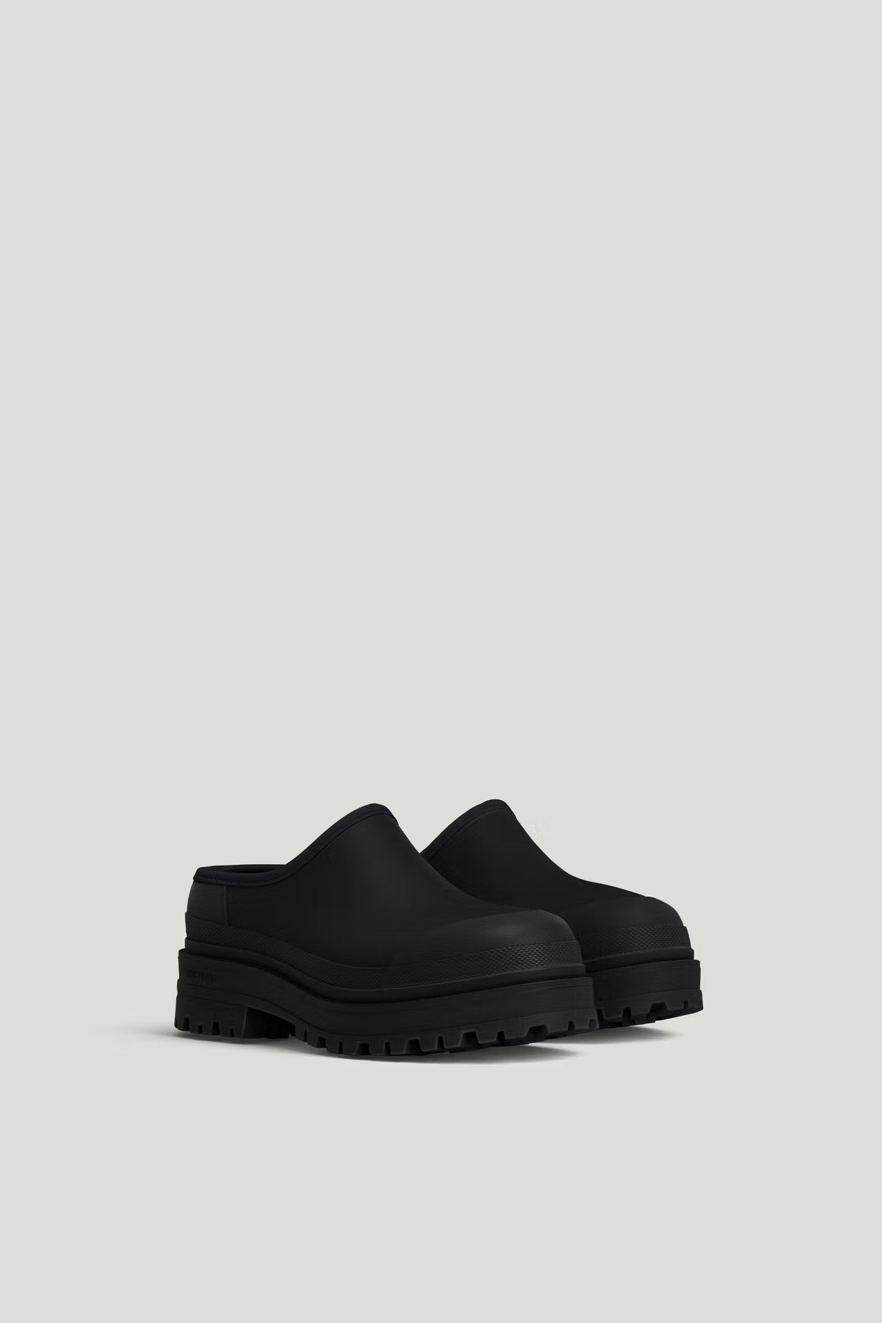 Ari Rubber Clogs