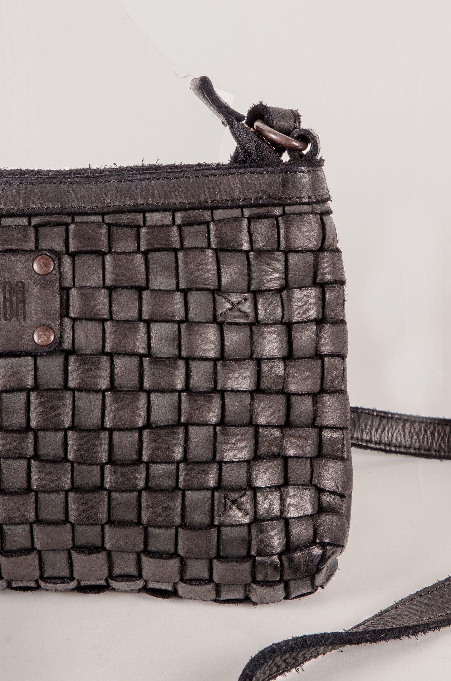 KANSAS - Small Braided Crossbody Bag