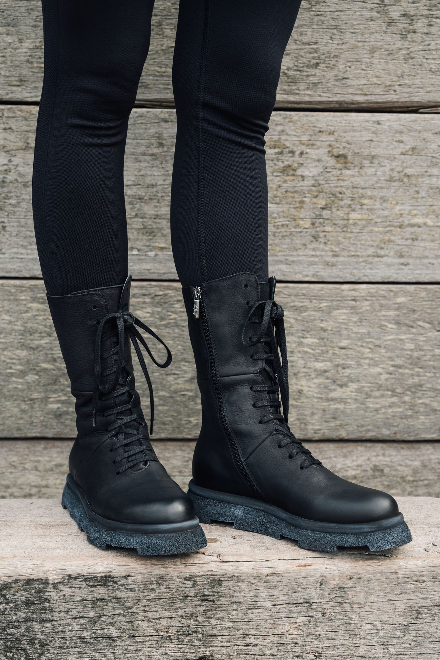 LOFINA - Mid Leather Boot - Black