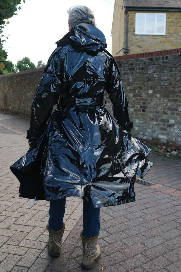 RE-CYCLED - Trench Coat- Black Lac